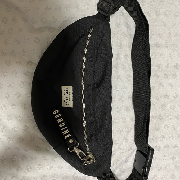h&m fanny pack